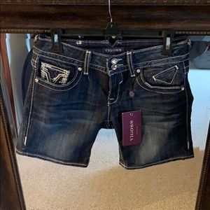 NWT!! Vigoss Women’s Shorts Size 27